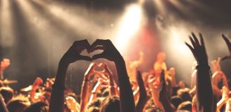 Herz, Konzert, Lichttechnik, Zuschauer, Emotion, Event, Veranstaltungstechnik